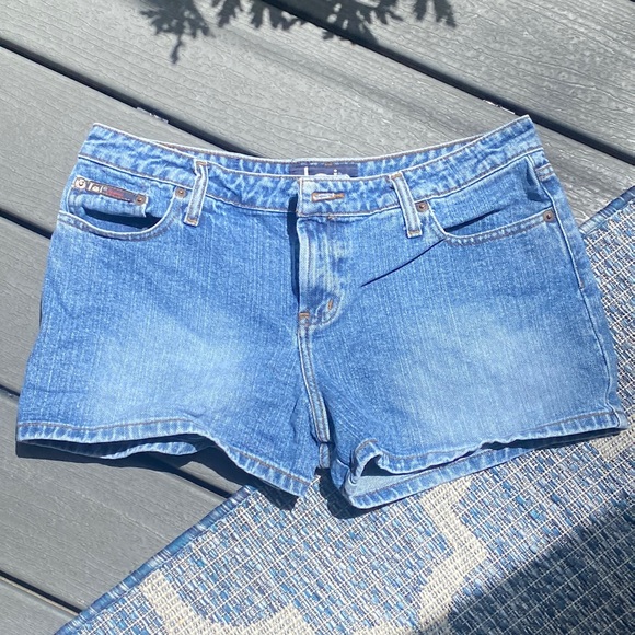 Vintage LEI Jean Shorts - Picture 2 of 6